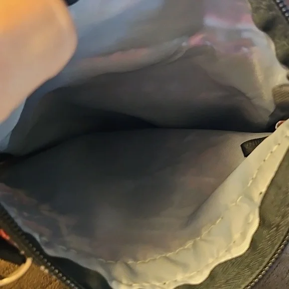 Harley-Davidson Crossbody Purse. EUC - Picture 7 of 7